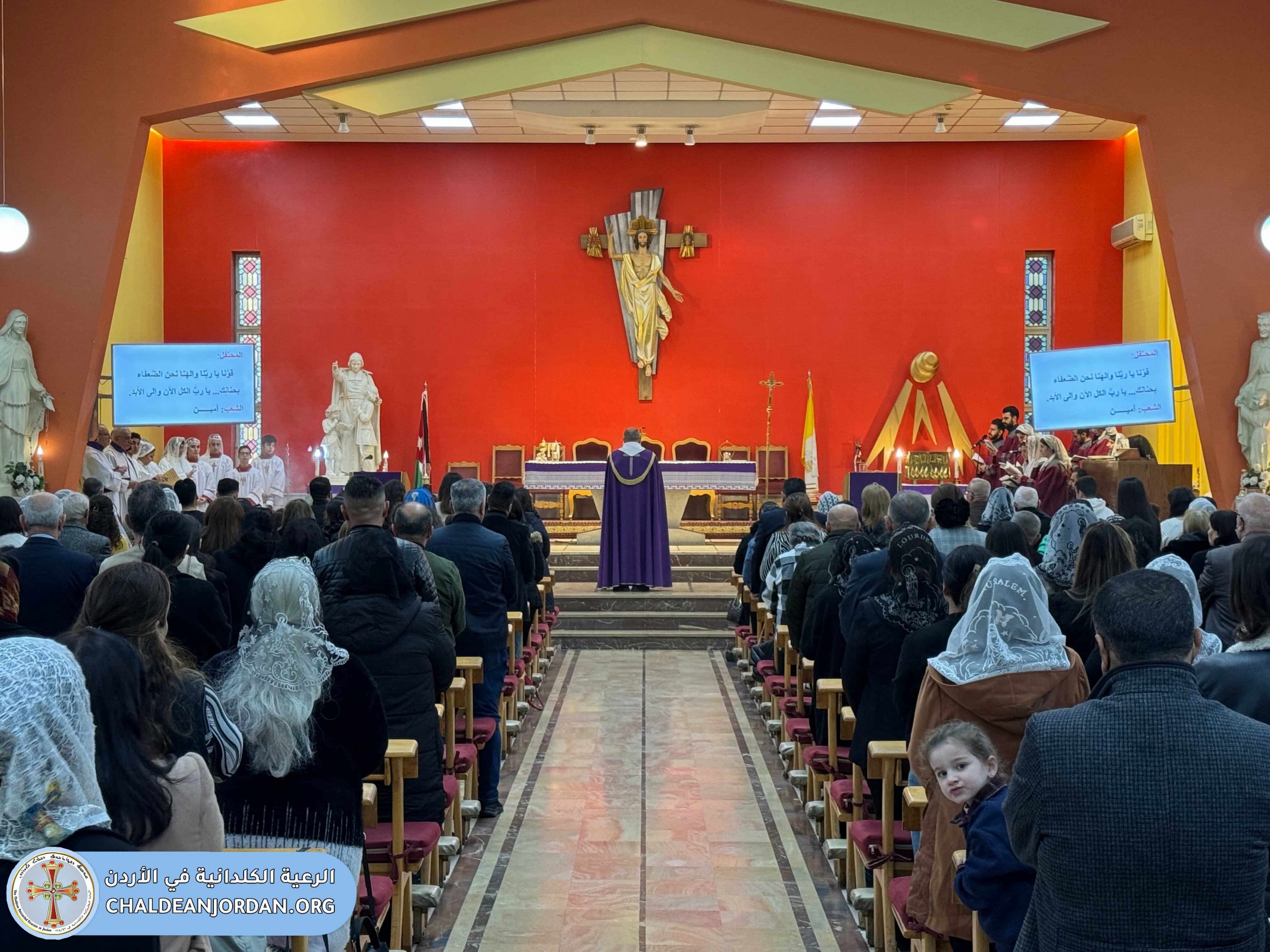 قداس تذكار الموتى المؤمنين لرعيتنا الكلدانية في كنيسة الفرير/ جبل الحسين  الجمعة ٢٠٢٦/٢/٢٠ الراحة الأبدية أعطهم يارب ونورك الدائم ليشرق عليهم.. آمين