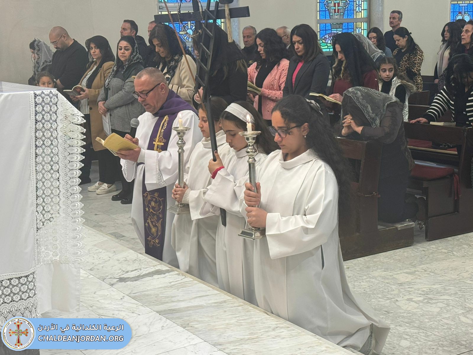 صلاة درب الصليب لرعيتنا الكلدانية في كنيسة اللاتين العلالي- الفحيص. الجمعة ٢٠٢٦/٣/١٣